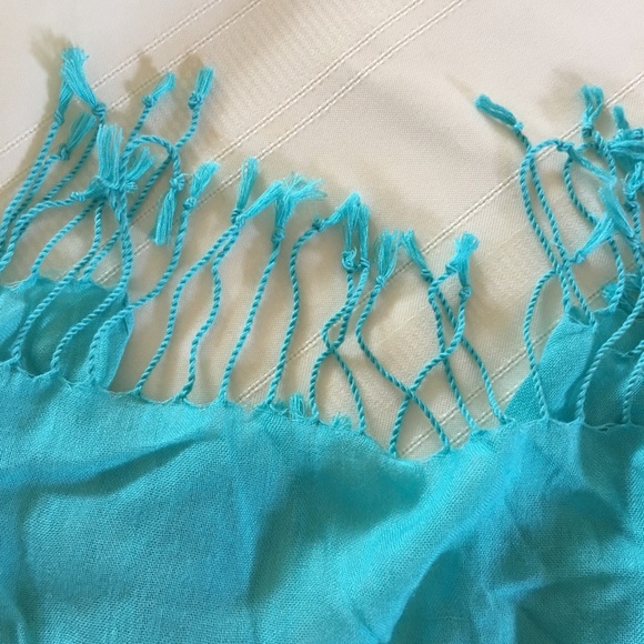 100% rayon from bamboo turquoise scarf w/ fringe - Picture 2 of 6